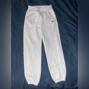 Women’s Nike Sportswear Jogger Cuffs Sweatpants Streetwear Swoosh Gym Small